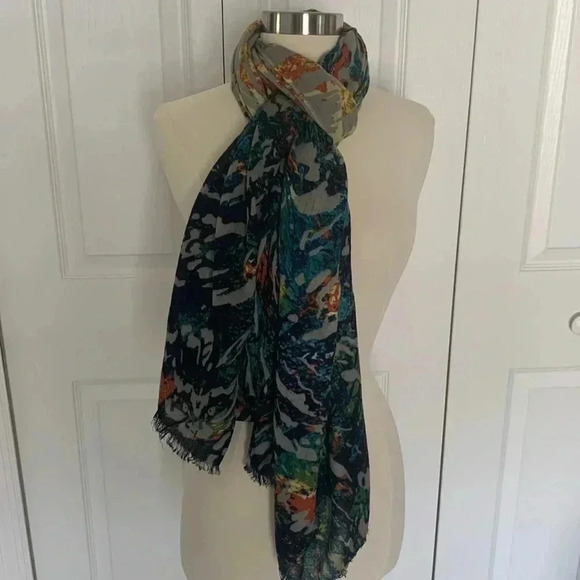 Colorful scarf - Picture 2 of 5